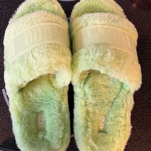 UGG Fluffita Slides